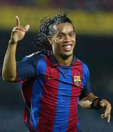 中场枢纽 中场枢纽