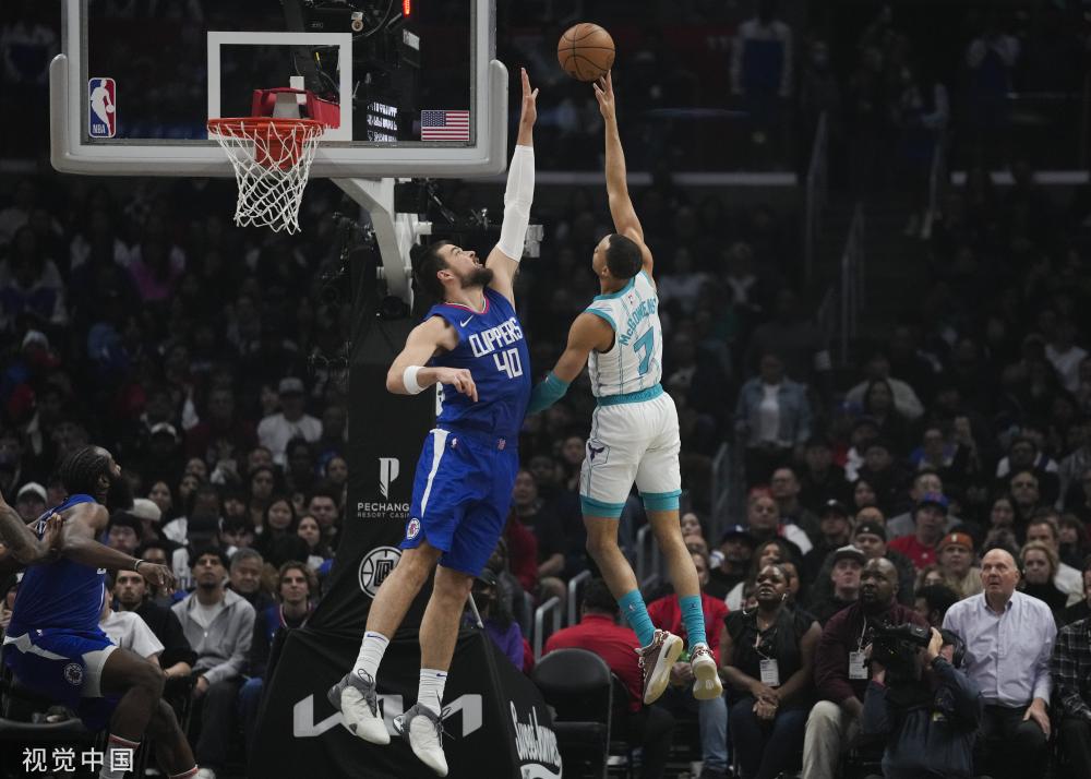 母的关怀 母的关怀