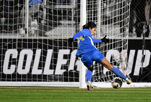 不敌素尼达 杨佳敏无缘中国羽球大师赛半决赛.